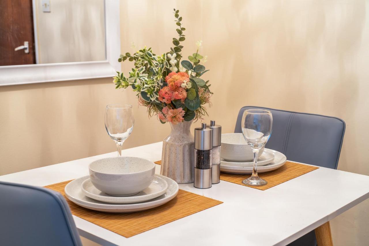Grange Studio Apartment - Heathrow Staines-upon-Thames Εξωτερικό φωτογραφία